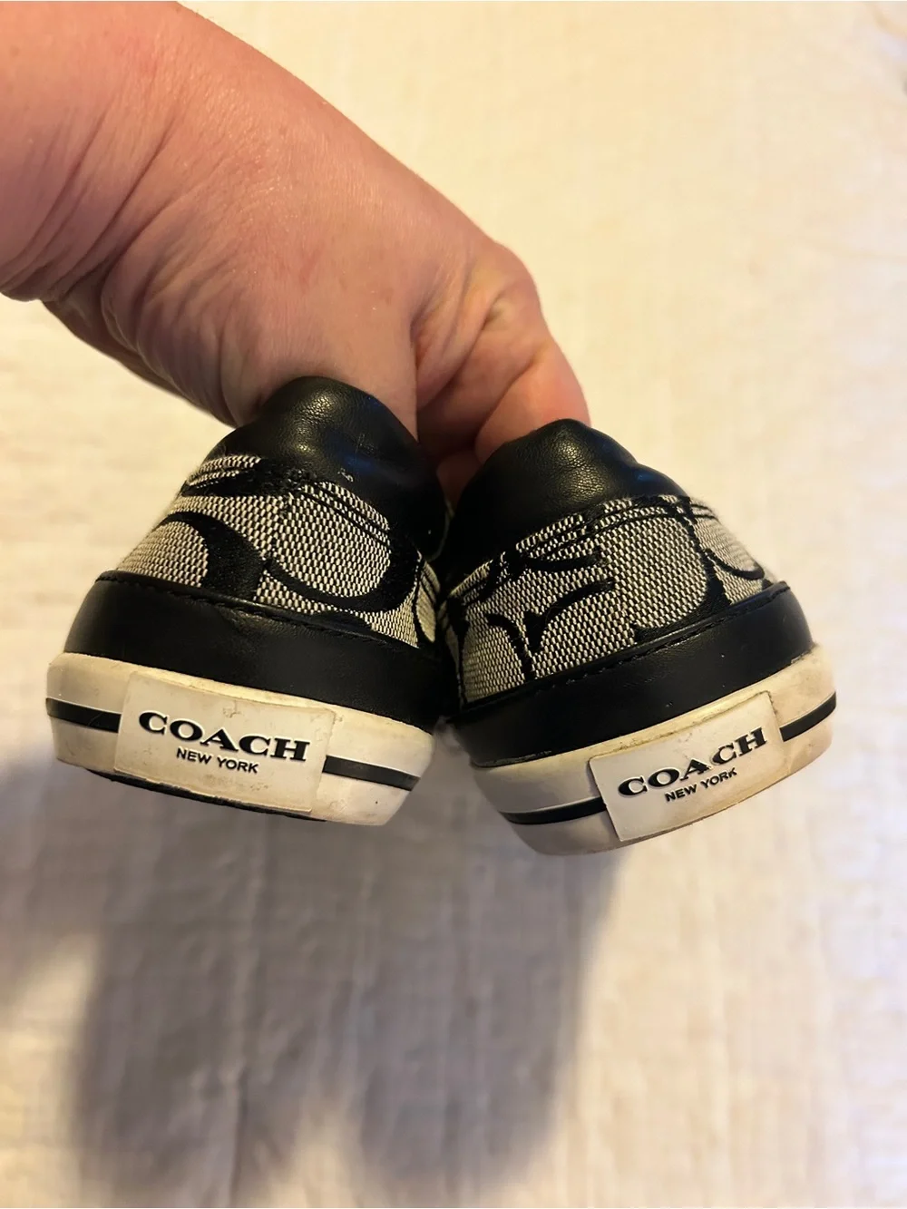 Coach Signature Slip-On Sneakers Size 8.5 Black Canvas Logo Shoes Women’s